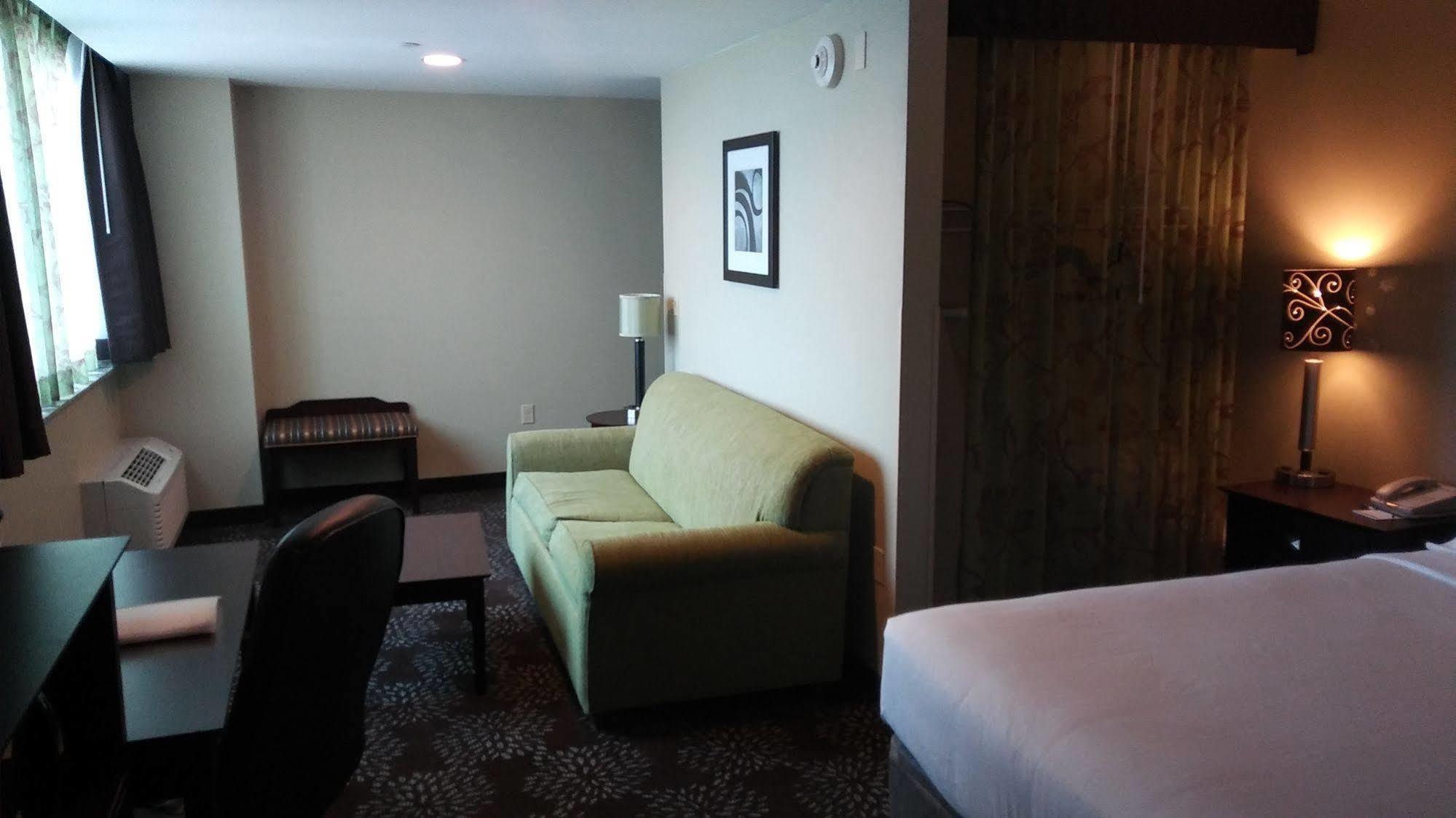Holiday Inn Express Pittsburgh West - Greentree, An Ihg Hotel Crafton Exterior photo